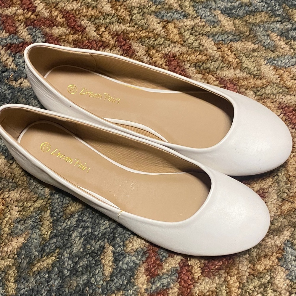 Dream Pairs Women's Classic Size 10 White Ballet Flats Career Collegiate